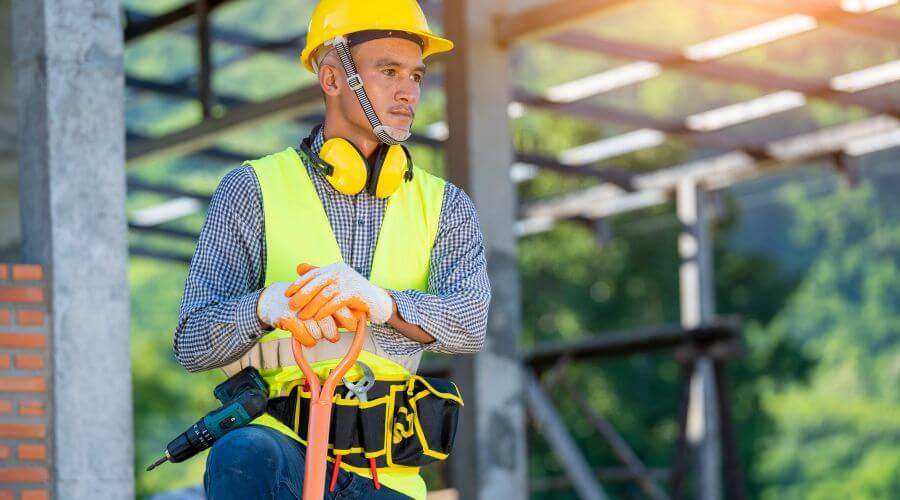 Professional gutter cleaning in Challis, ID